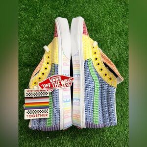 Vans‎ off the walls Pride Shoes Size M-10.5 W-12